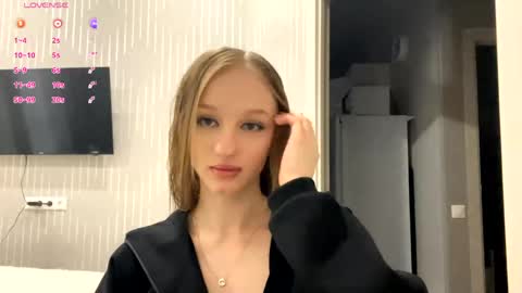 Snapshot of doreathagustave chatting on 06/07/26, 03:05 Anika online show from 06/07/26, 03:05