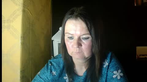 Snapshot of doreenhot chatting on 12/04/24, 04:49 DoreenHot online show from 12/04/24, 04:49