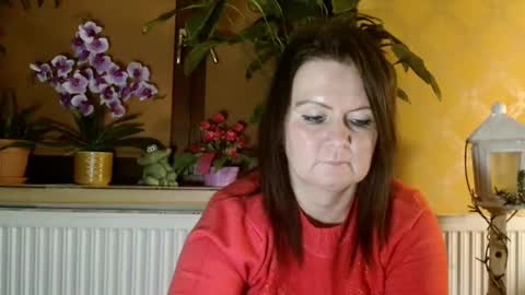 Snapshot of doreenhot chatting on 01/06/25, 07:13 DoreenHot online show from 01/06/25, 07:13