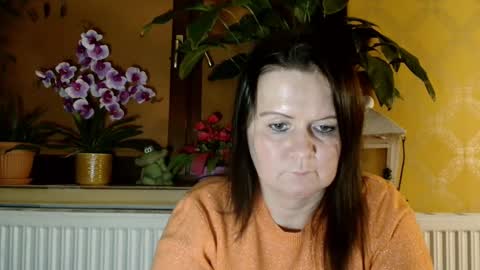 Snapshot of doreenhot chatting on 01/09/25, 07:50 DoreenHot online show from 01/09/25, 07:50