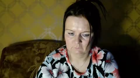 Snapshot of doreenhot chatting on 02/27/25, 04:32 DoreenHot online show from 02/27/25, 04:32