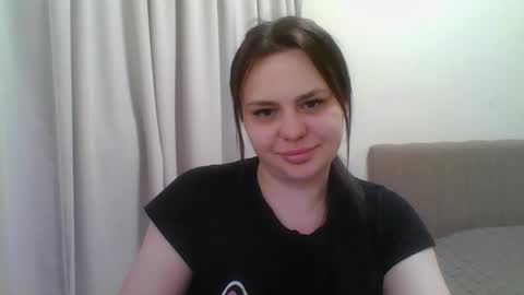 Snapshot of dori_cutie chatting on 03/16/26, 06:01 dori_cutie online show from 03/16/26, 06:01