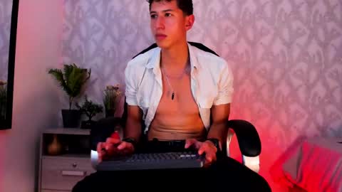 dorian_mystery online show from 12/03/24, 04:25