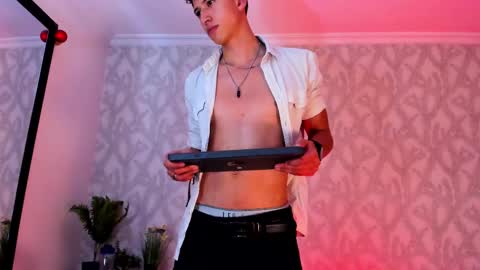 dorian_mystery online show from 12/03/24, 07:32
