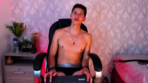 dorian_mystery online show from 12/06/24, 07:21