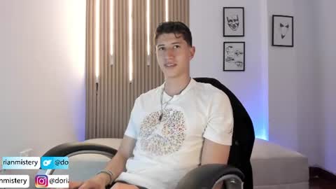 dorian_mystery online show from 06/11/26, 01:38