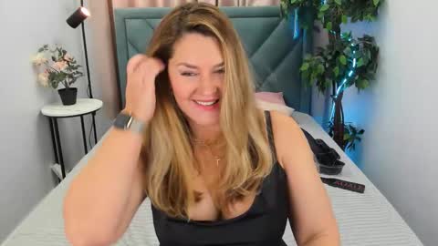 doriana_gray online show from 09/11/25, 04:40