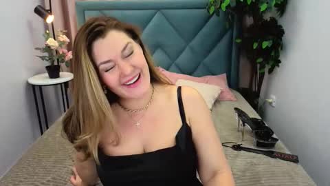 Snapshot of doriana_gray chatting on 12/03/25, 04:38 doriana_gray online show from 12/03/25, 04:38