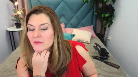 Snapshot of doriana_gray chatting on 12/04/25, 04:16 doriana_gray online show from 12/04/25, 04:16