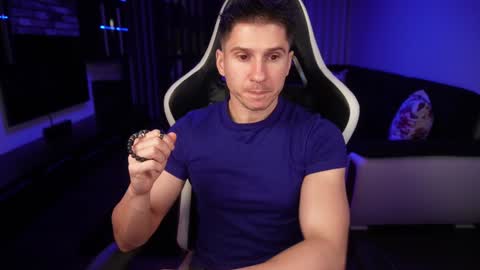 Dorian Reyes online show from 12/20/24, 11:05