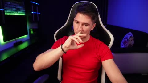 Dorian Reyes online show from 12/23/24, 11:28