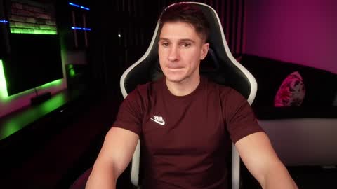 Dorian Reyes online show from 12/25/24, 12:27