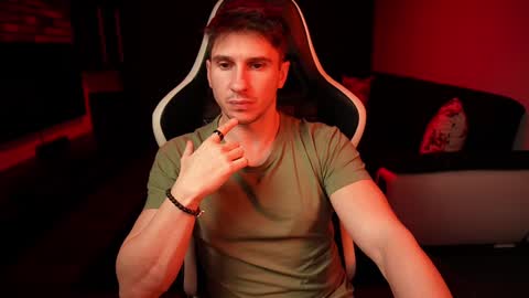 Dorian Reyes online show from 01/11/25, 04:27