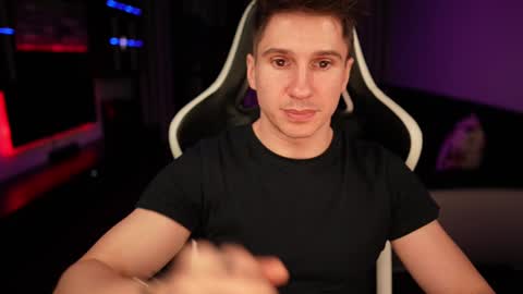 Dorian Reyes online show from 01/12/25, 10:43