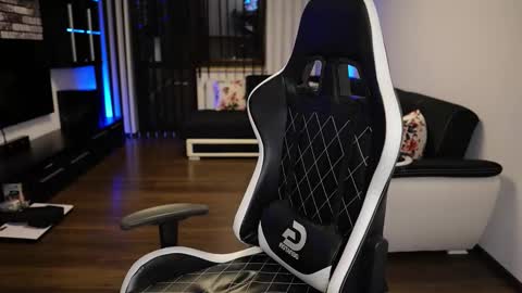 Dorian Reyes online show from 09/21/25, 10:33