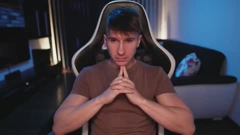 Snapshot of dorianreyes chatting on 11/10/25, 11:48 Dorian Reyes online show from 11/10/25, 11:48