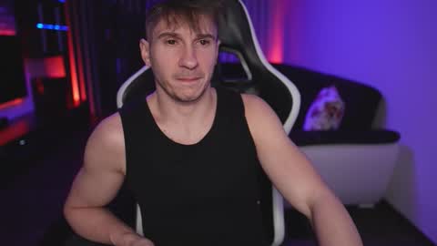 Snapshot of dorianreyes chatting on 11/29/25, 02:03 Dorian Reyes online show from 11/29/25, 02:03