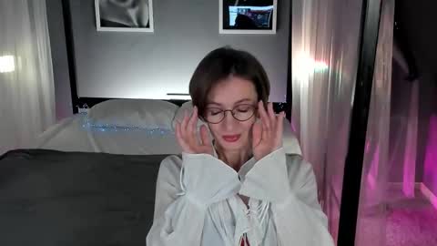 Snapshot of dorothy_meyer chatting on 12/03/25, 03:03 Dorothy Next stream on Monday at 3am-9am online show from 12/03/25, 03:03