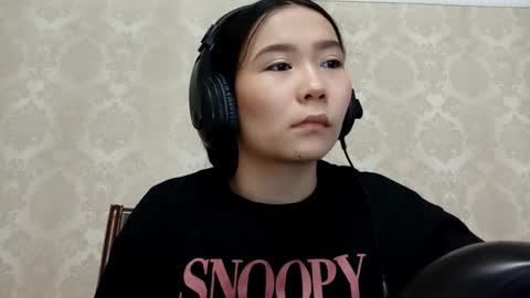 Snapshot of dorothygreene chatting on 10/19/25, 10:16 YuKi online show from 10/19/25, 10:16