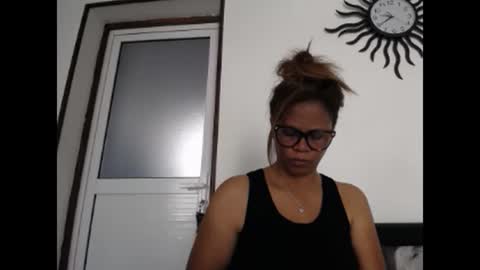 Snapshot of dorothyinsky chatting on 02/07/25, 06:45 DorothyInsky online show from 02/07/25, 06:45