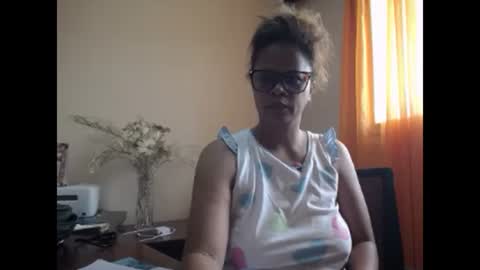 Snapshot of dorothyinsky chatting on 02/23/25, 10:28 DorothyInsky online show from 02/23/25, 10:28