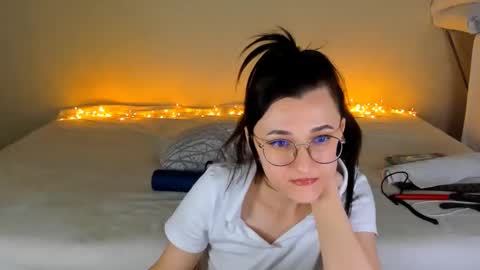 Snapshot of dorotty_ chatting on 01/22/25, 02:15 Your Dorotty online show from 01/22/25, 02:15