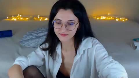 Snapshot of dorotty_ chatting on 03/05/25, 12:59 Your Dorotty online show from 03/05/25, 12:59