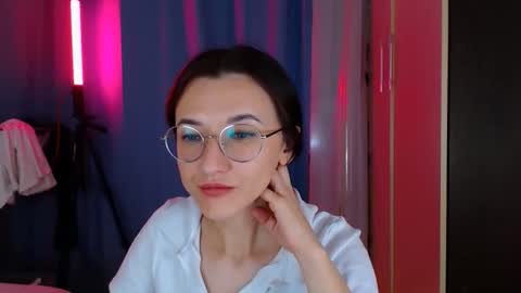 Snapshot of dorotty_ chatting on 11/09/25, 11:47 Your Dorotty online show from 11/09/25, 11:47