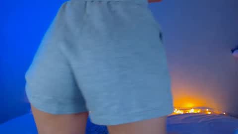 Snapshot of dorotty_ chatting on 11/23/25, 01:27 Your Dorotty online show from 11/23/25, 01:27