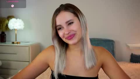 Snapshot of dorretangel chatting on 09/18/25, 09:55 Amy online show from 09/18/25, 09:55