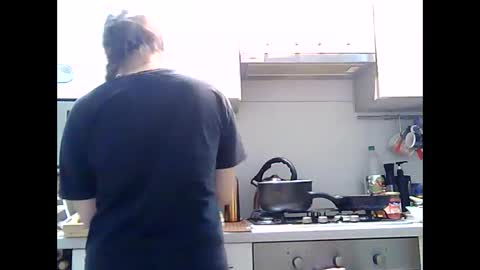 Dorrie Ann online show from 12/31/24, 08:34