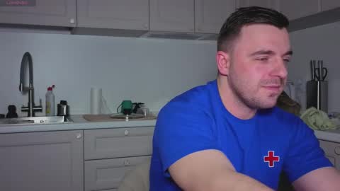 Snapshot of dosilasa chatting on 11/20/25, 06:07 Sasha online show from 11/20/25, 06:07