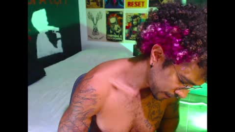 will online show from 05/06/26, 01:47