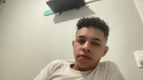 Snapshot of dotadinha chatting on 03/26/26, 04:40 dotadinha online show from 03/26/26, 04:40