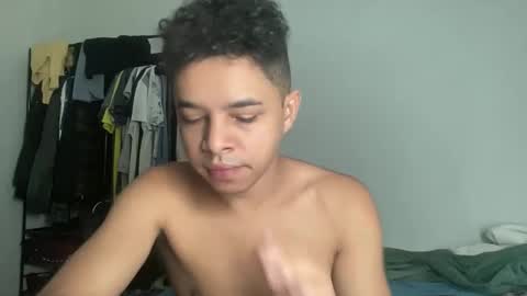 Snapshot of dotadinha chatting on 04/22/26, 01:56 dotadinha online show from 04/22/26, 01:56