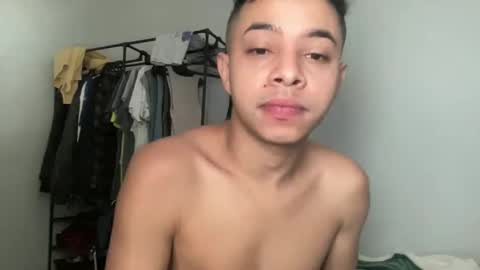 Snapshot of dotadinha chatting on 04/25/26, 01:36 dotadinha online show from 04/25/26, 01:36