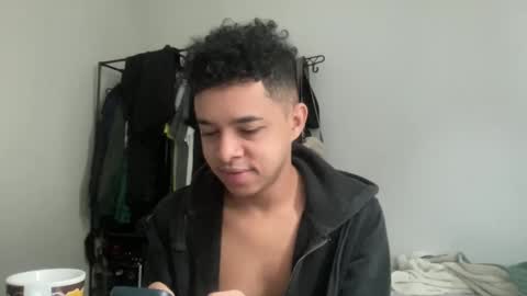 Snapshot of dotadinha chatting on 04/28/26, 02:55 dotadinha online show from 04/28/26, 02:55