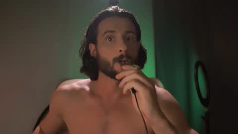 Snapshot of double_luckystrike chatting on 10/10/25, 05:23 Keen online show from 10/10/25, 05:23