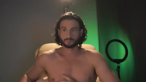 Snapshot of double_luckystrike chatting on 10/17/25, 10:23 Keen online show from 10/17/25, 10:23