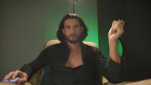 Snapshot of double_luckystrike chatting on 11/09/25, 05:44 Keen online show from 11/09/25, 05:44