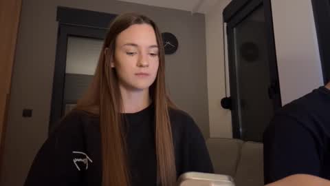 Snapshot of double_sun chatting on 09/21/25, 10:00 Alice and Mark online show from 09/21/25, 10:00