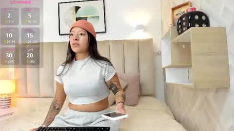 Vall  Lufan  online show from 06/16/26, 07:27