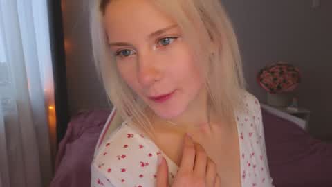 Snapshot of doublecuties chatting on 12/26/24, 04:10 Lana  Eva  dont forget to give us a thumb up online show from 12/26/24, 04:10