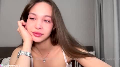 Snapshot of doublecuties chatting on 01/19/25, 04:22 Lana  Eva  dont forget to give us a thumb up online show from 01/19/25, 04:22