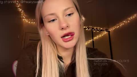 Lana  Eva  dont forget to give us a thumb up online show from 12/03/25, 02:59