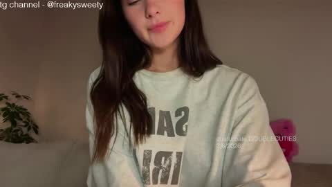 Lana  Eva  dont forget to give us a thumb up online show from 06/03/26, 03:28