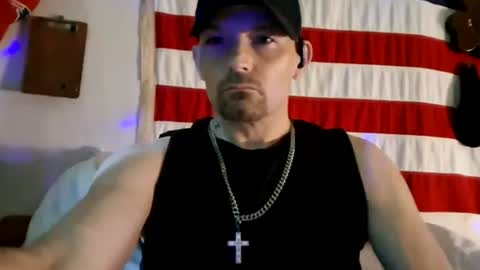 Snapshot of dougiebisme chatting on 07/28/26, 11:17 dougiebisme online show from 07/28/26, 11:17