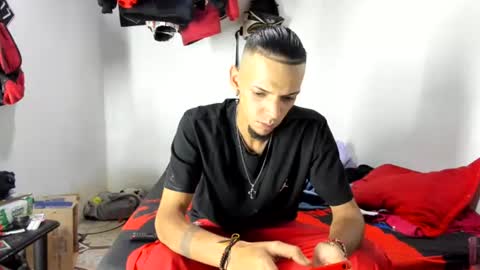 douglas_gallegos online show from 06/17/26, 03:42
