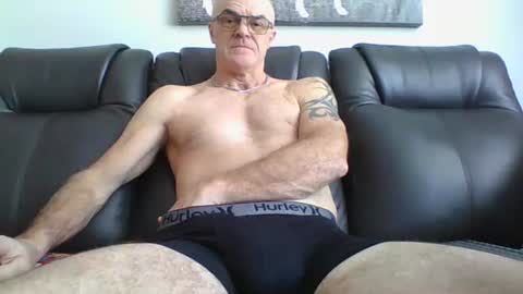 Snapshot of doum1122 chatting on 03/02/25, 06:40 doum1122 online show from 03/02/25, 06:40