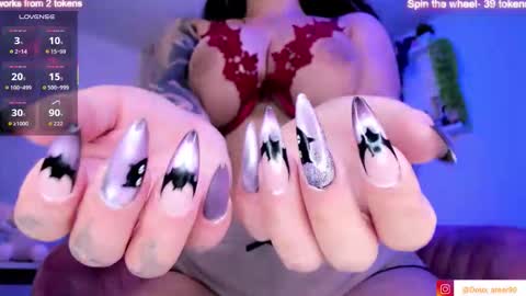 VickyHelp me to reach 300 thumbs up online show from 10/03/25, 11:51